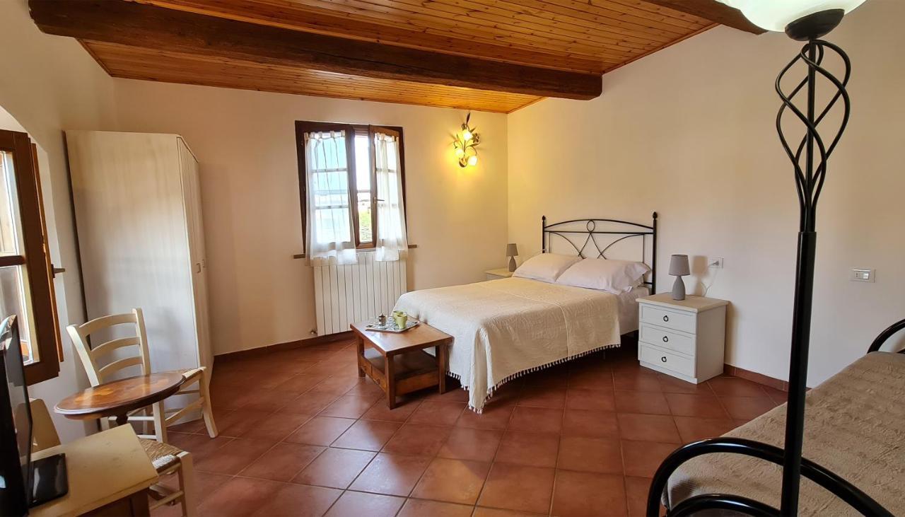 Agriturismo Barbadoro 圣温琴佐 外观 照片